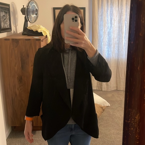 Carolina Belle black drape oversized blazer size medium - Picture 7 of 9